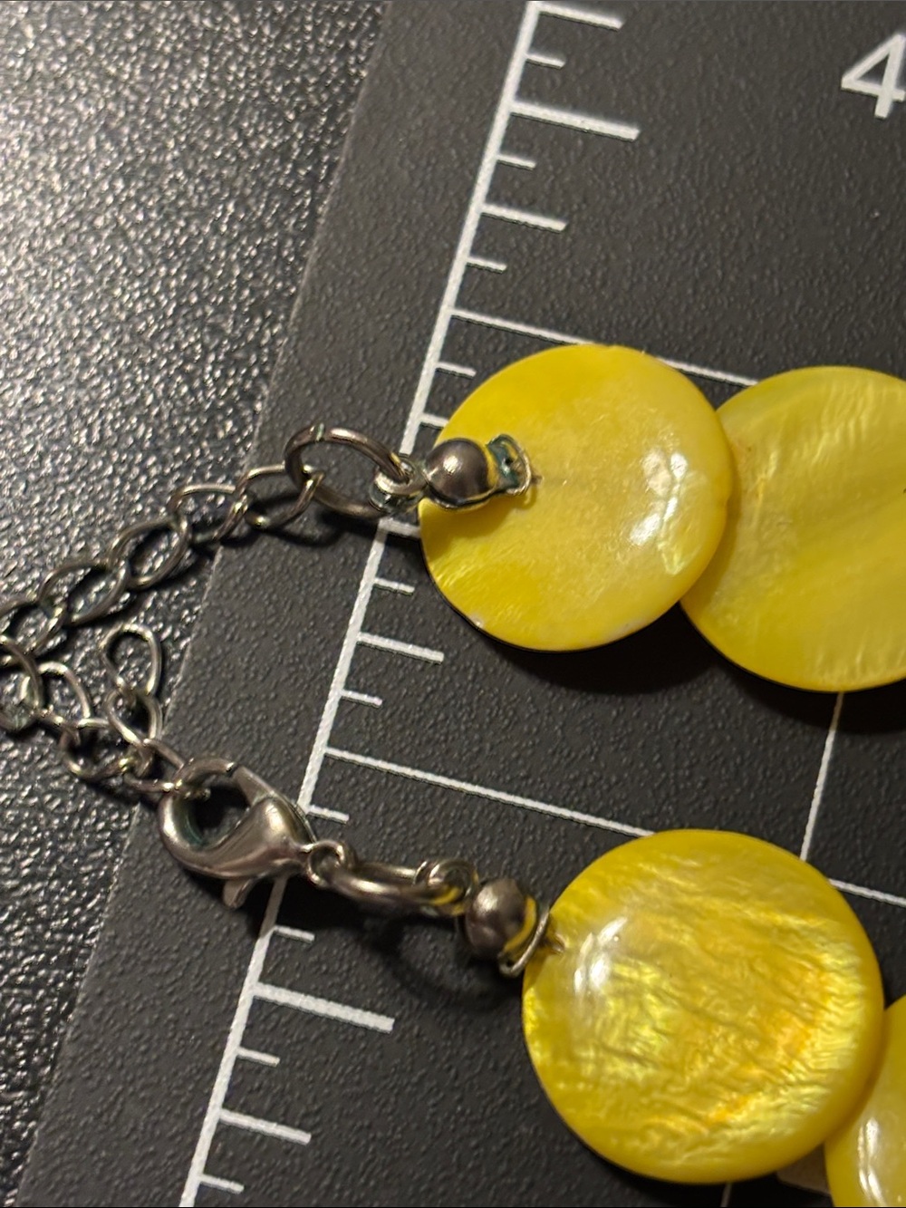 Mother of Pearl Yellow Disc Statement Necklace Mod Pop Retro - Picture 10 of 16